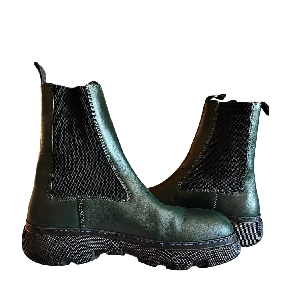 Burberry NWT Green/Black Women's Leather Chelsea Boots - Picture 2 of 8